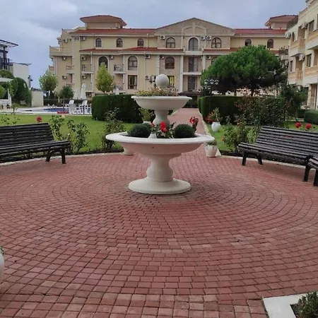 Royal Bay 2 -
